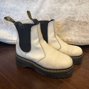 doc martens platform chelsea boots